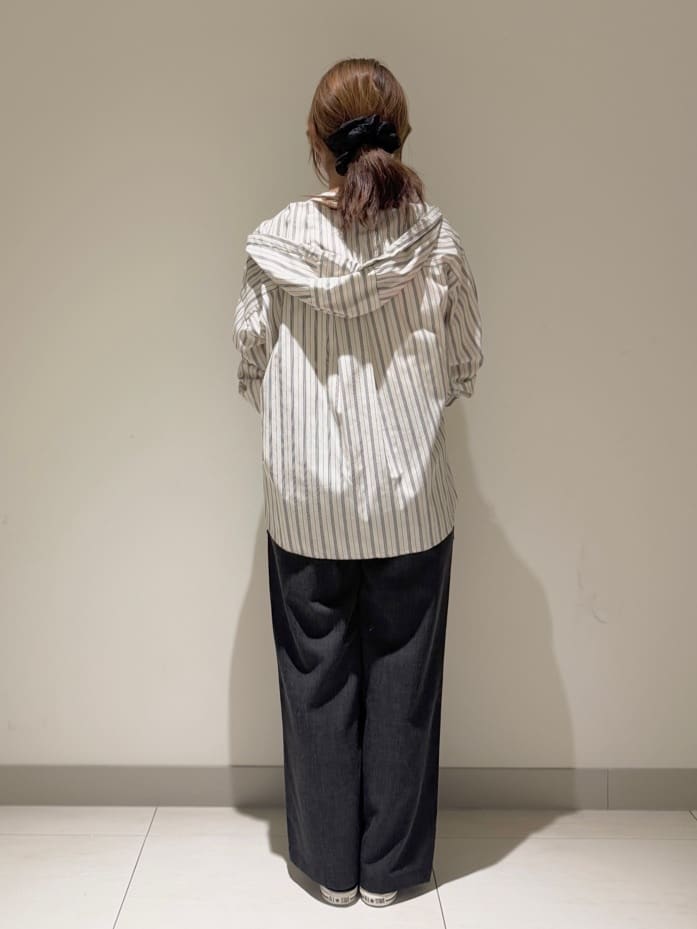 Liriさんの「Dessin｜【選べる首元デザイン/洗える】クルーネックロングTシャツ」を使ったコーディネート