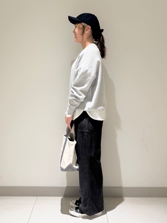 Liriさんの「Dessin｜【選べる首元デザイン/洗える】クルーネックロングTシャツ」を使ったコーディネート