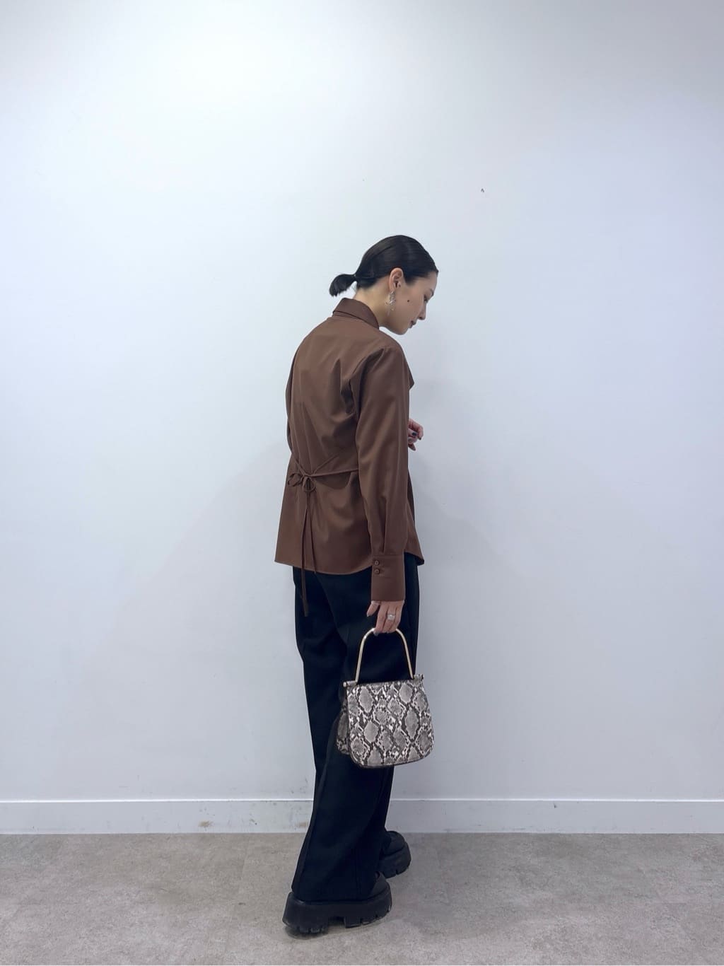 ayanoさんの「INDIVI｜アシメジレシャツ」を使ったコーディネート