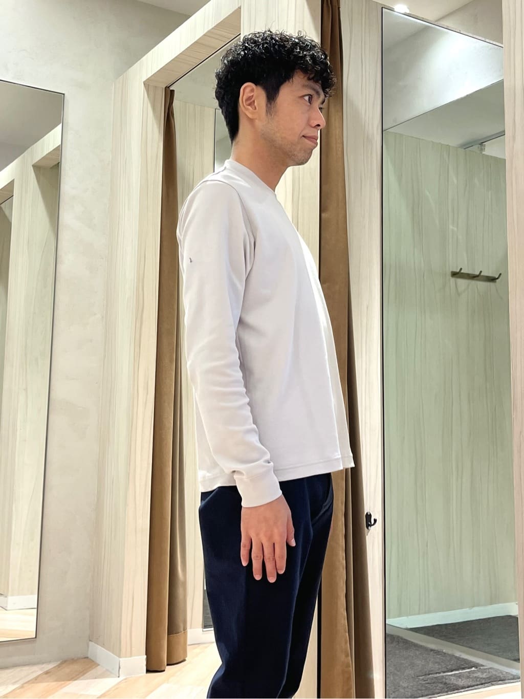 URAさんの「TAKEO KIKUCHI｜【Made in JAPAN】播州織 ドビー千鳥シャツ」を使ったコーディネート