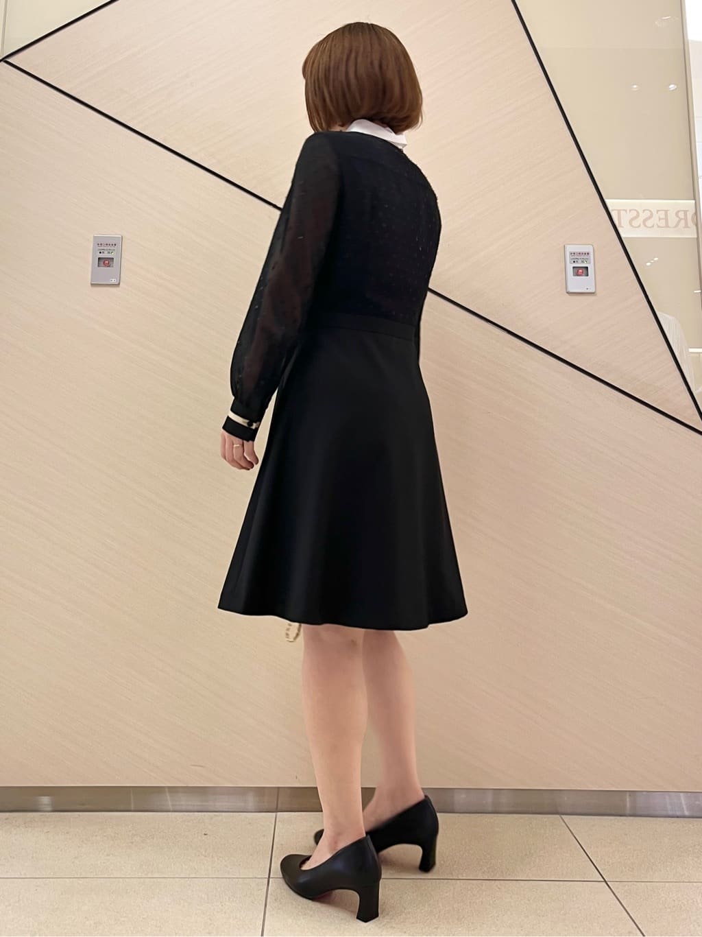yahataさんの「DRESSTERIOR｜◆【ウォッシャブル/きれいめ】フィルムドットクレリックワンピース」を使ったコーディネート