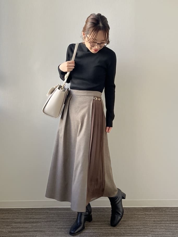 saoriさんの「【手洗い可】ラメリブボトルネックニット」を使ったコーディネート