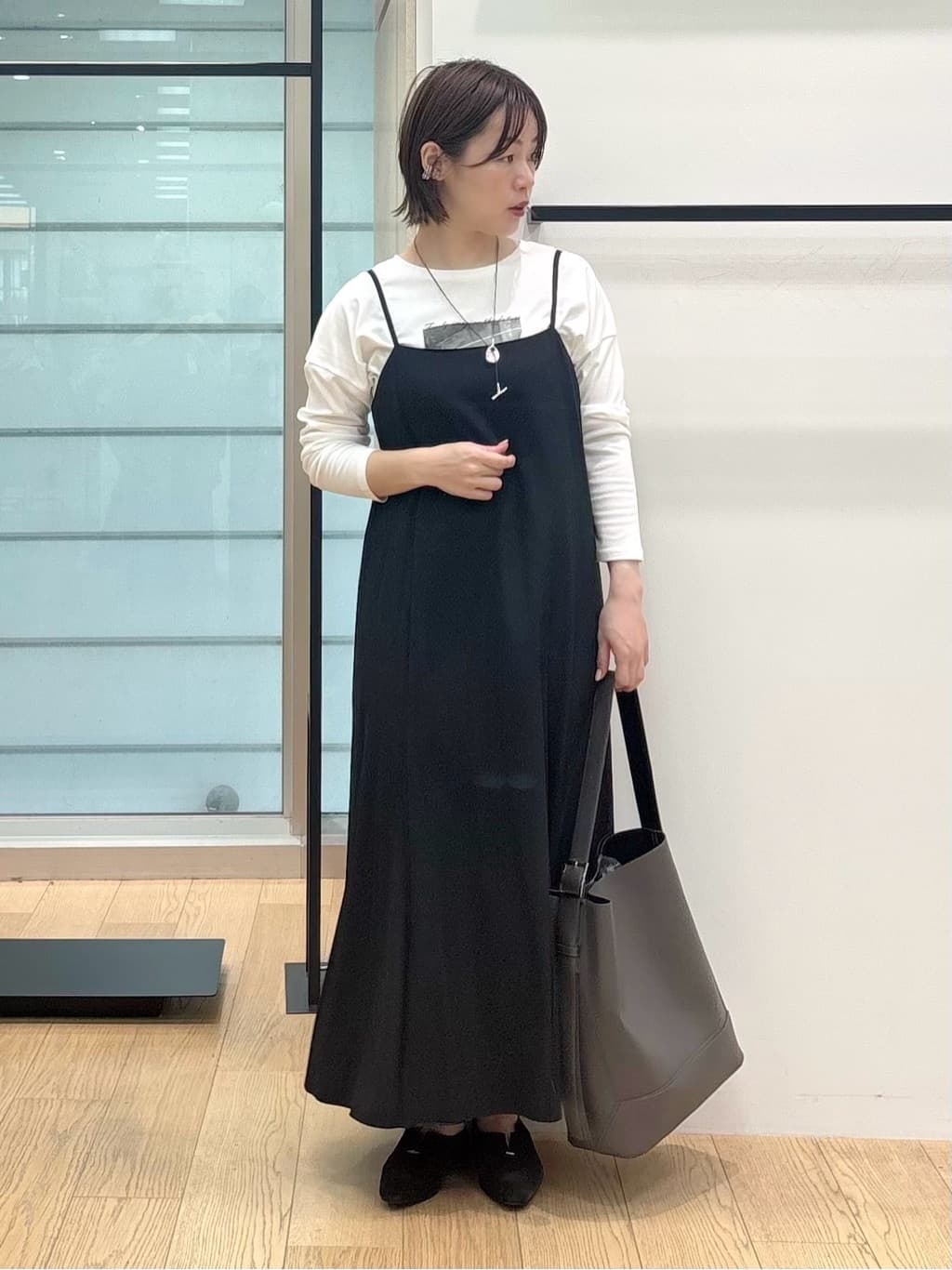 asamiさんの「INDIVI｜【UVケア】プリントフォトロングTシャツ」を使ったコーディネート
