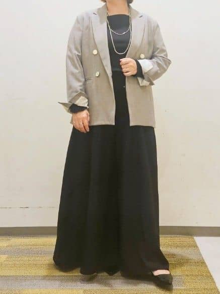 okayuさんの「THE SHOP TK｜【今羽織るなら】ダブルブレストジャケット【セットアップ可/洗える】」を使ったコーディネート