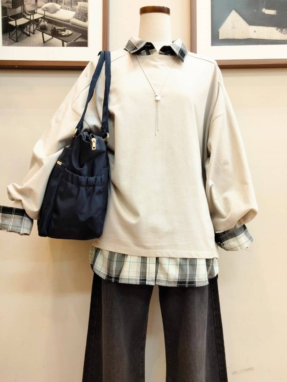 うっちーさんの「SHOO･LA･RUE｜【洗濯機可/S-LL】程よい抜け感 大人のチェックシャツ」を使ったコーディネート