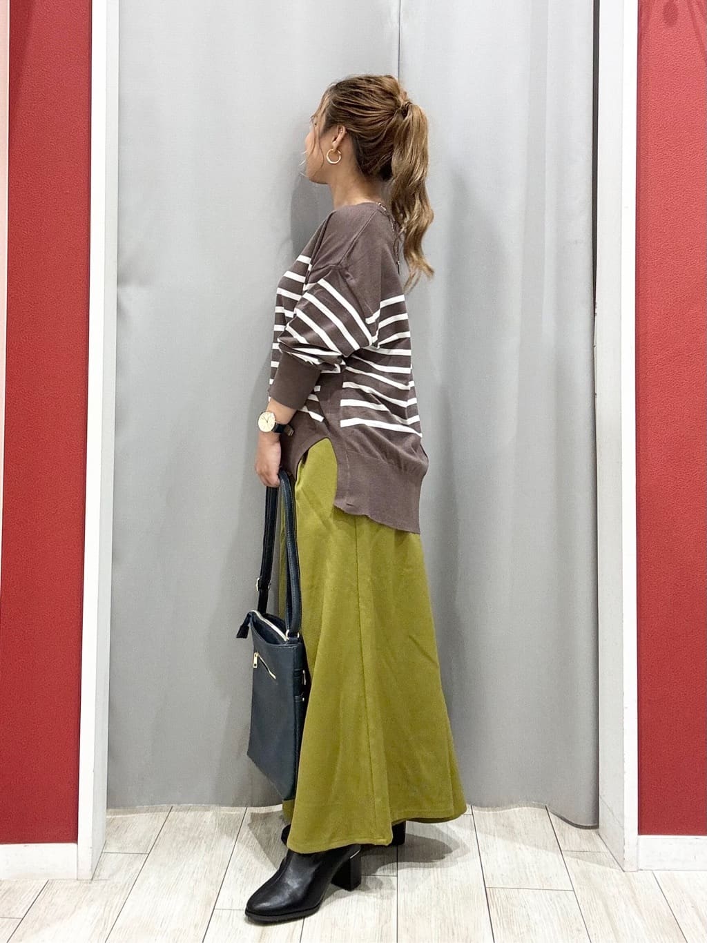 shioさんの「SHOO･LA･RUE｜【S-LL/2点セット】脚のラインを拾いにくい ベルト付きタックスカーチョパンツ」を使ったコーディネート