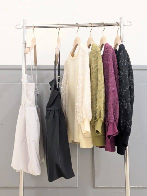 じゃんみなさんの「grove｜【二の腕カバー】繊細さと上品さをまとう袖刺繍プルオーバーニット」を使ったコーディネート