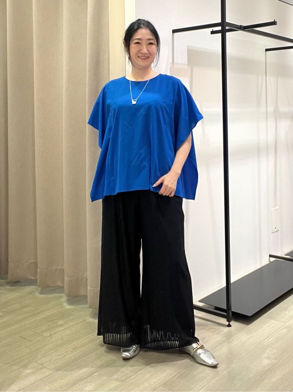 TOMOMIさんの「INDIVI｜【軽く羽織れる/洗える】ジャケット風カーディガン」を使ったコーディネート