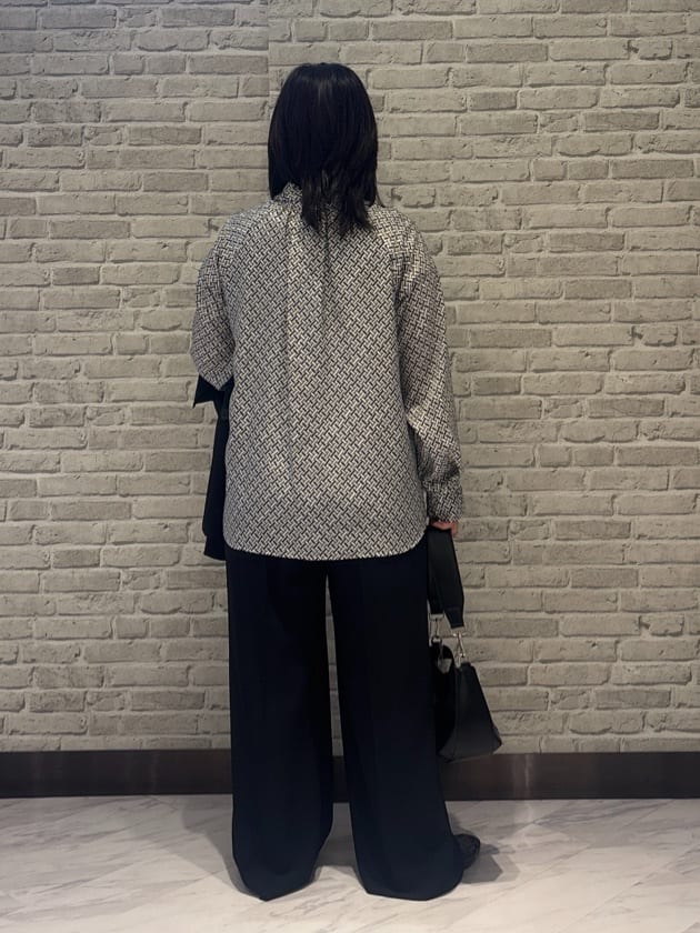 Akiさんの「INDIVI｜【軽く羽織れる！】ダブルジャケット」を使ったコーディネート