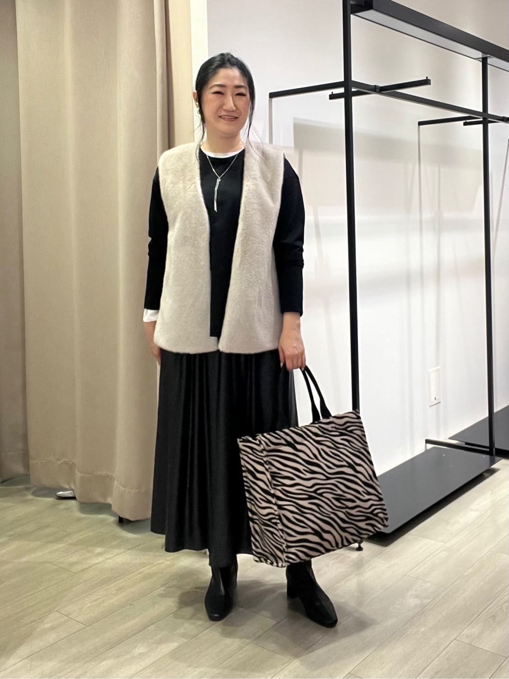 TOMOMIさんの「INDIVI｜ミンク調フェイクファージレ」を使ったコーディネート