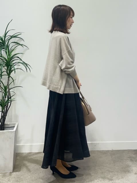 Miwaさんの「UNTITLED｜【アンサンブル可/洗える】シアーノースリーブ プルオーバー」を使ったコーディネート