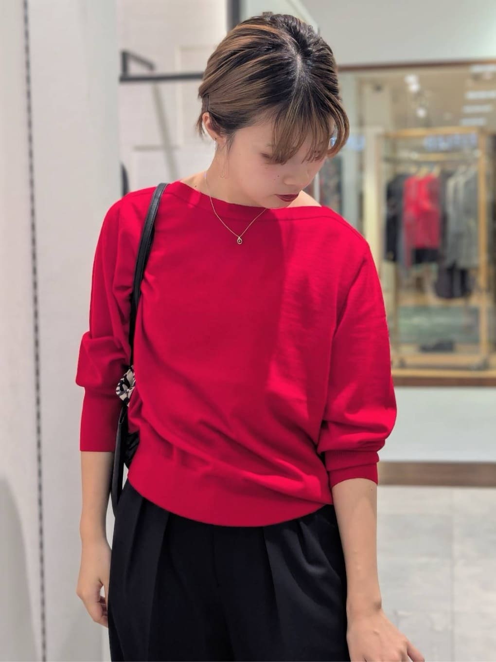 nonoさんの「UNTITLED｜【アンサンブル可/洗える】シルクウールカシミヤ ドルマンスリーブニット」を使ったコーディネート