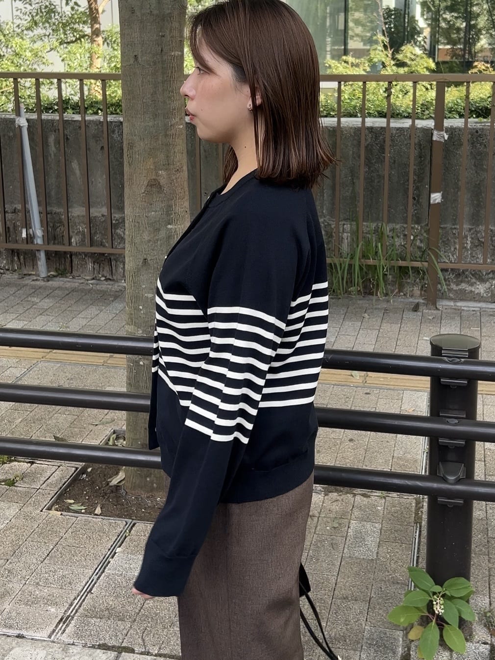 ちびゆきさんの「grove｜【洗える】シンプルに映える、ラグランスリーブカーディガン」を使ったコーディネート