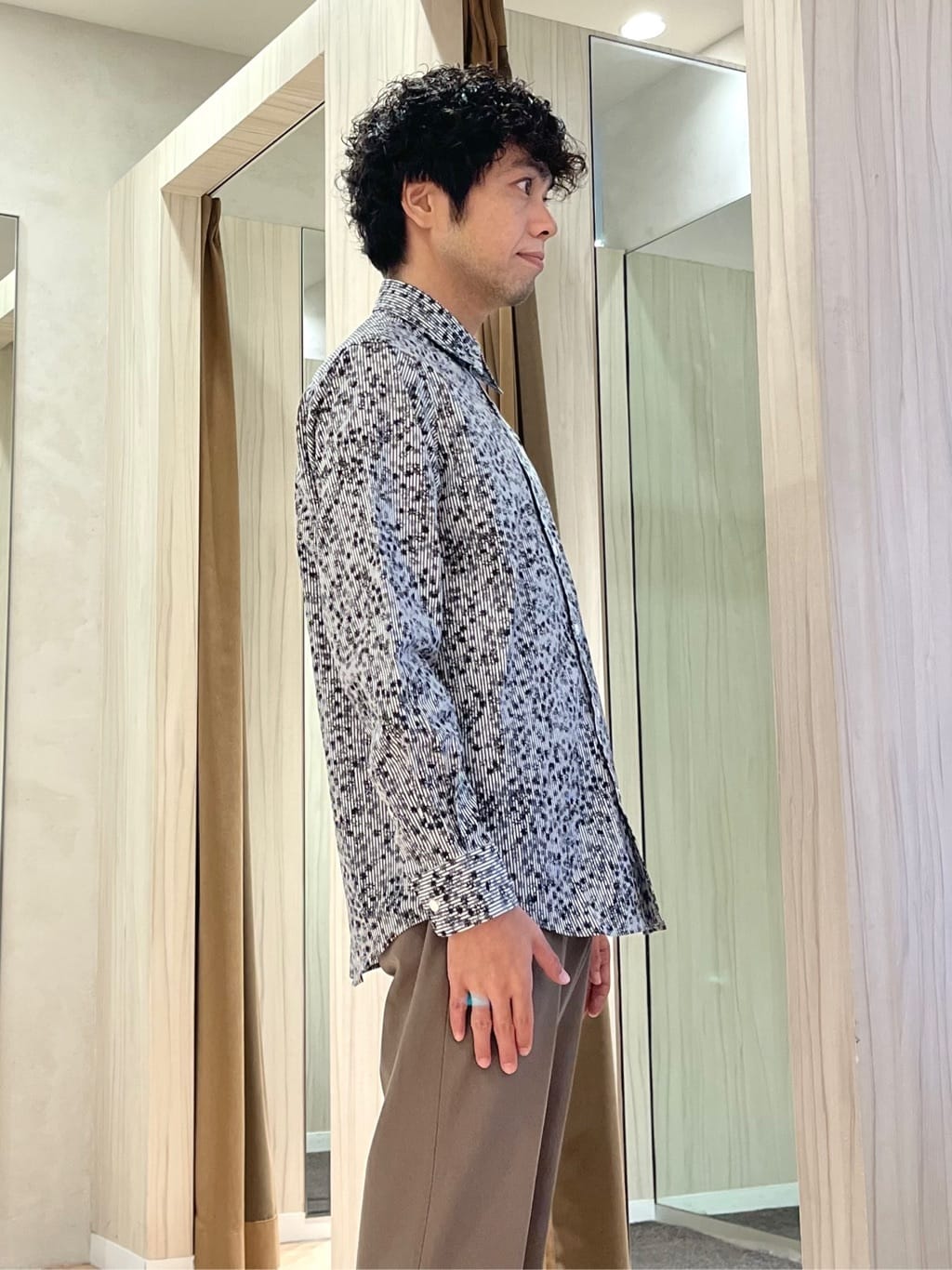 URAさんの「TAKEO KIKUCHI｜【360&deg;ストレッチ／セットアップ対応】None Of Stress ジャケット」を使ったコーディネート