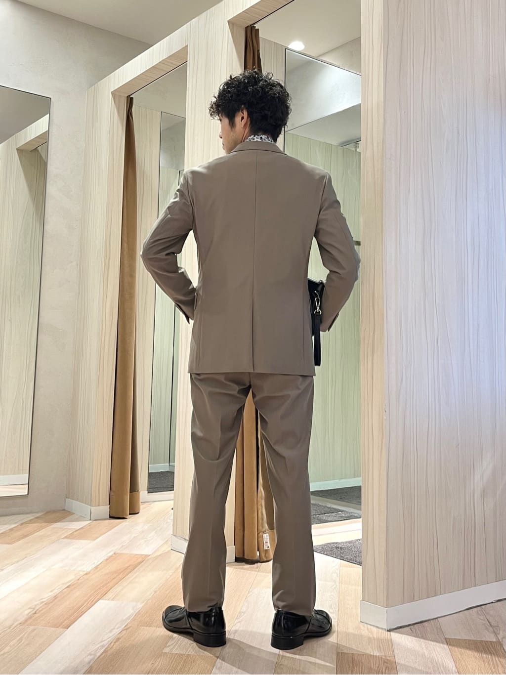 URAさんの「TAKEO KIKUCHI｜【360&deg;ストレッチ／セットアップ対応】None Of Stress ジャケット」を使ったコーディネート