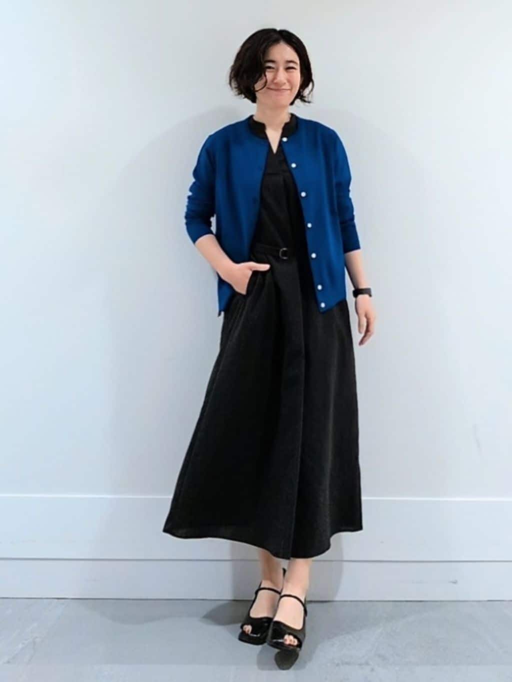 ミズタさんの「UNTITLED｜【アンサンブル可/薄手】ベーシッククルーネックカーディガン」を使ったコーディネート