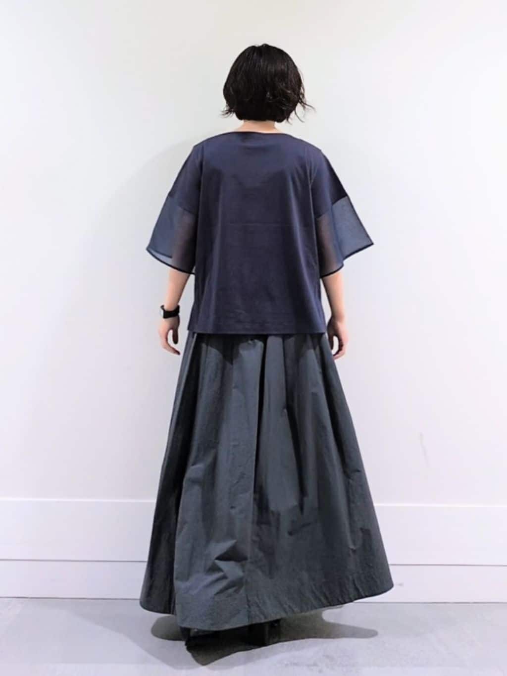 ミズタさんの「UNTITLED｜【洗える/五分袖】シアースリーブ プルオーバー」を使ったコーディネート
