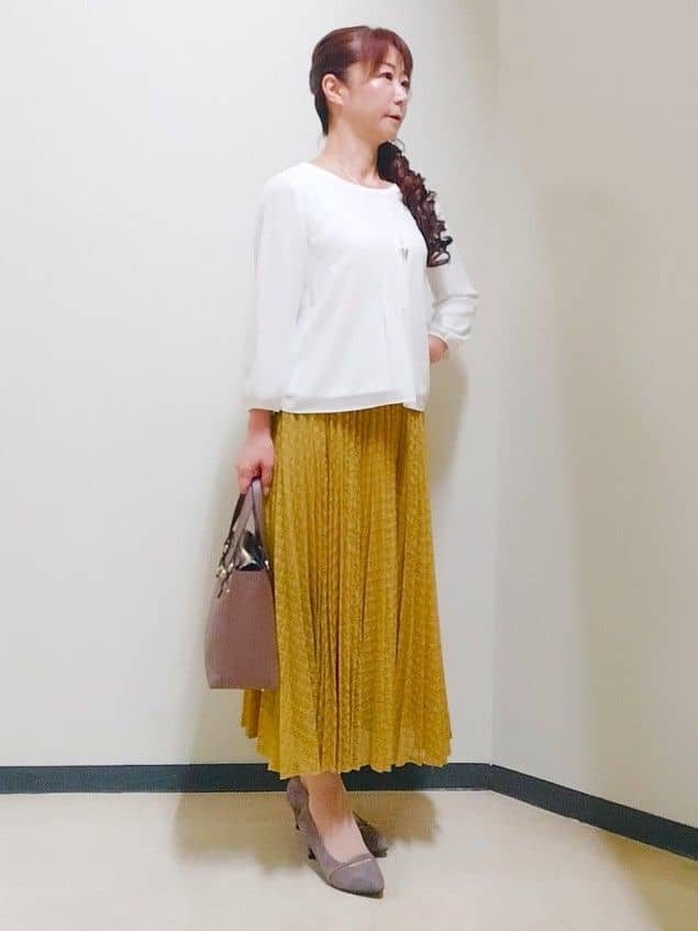 花さんの「Reflect｜【イージーケア】サークルダイヤ柄レースプリーツスカート」を使ったコーディネート