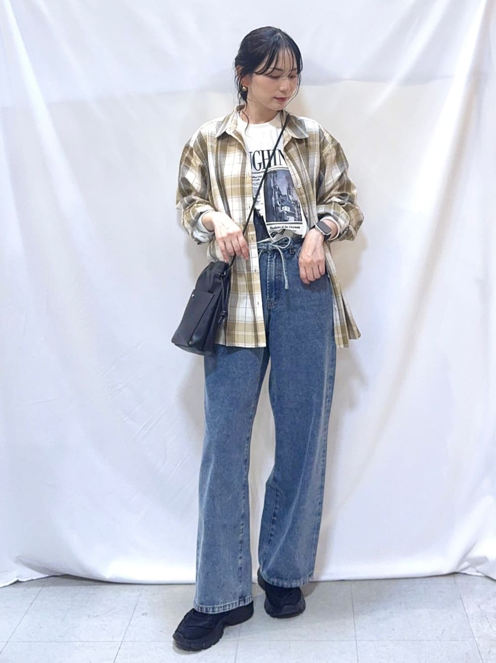 𝐇𝐢𝐫𝐨𝐦𝐢さんの「SHOO･LA･RUE｜【洗濯機可/S-LL】程よい抜け感 大人のチェックシャツ」を使ったコーディネート