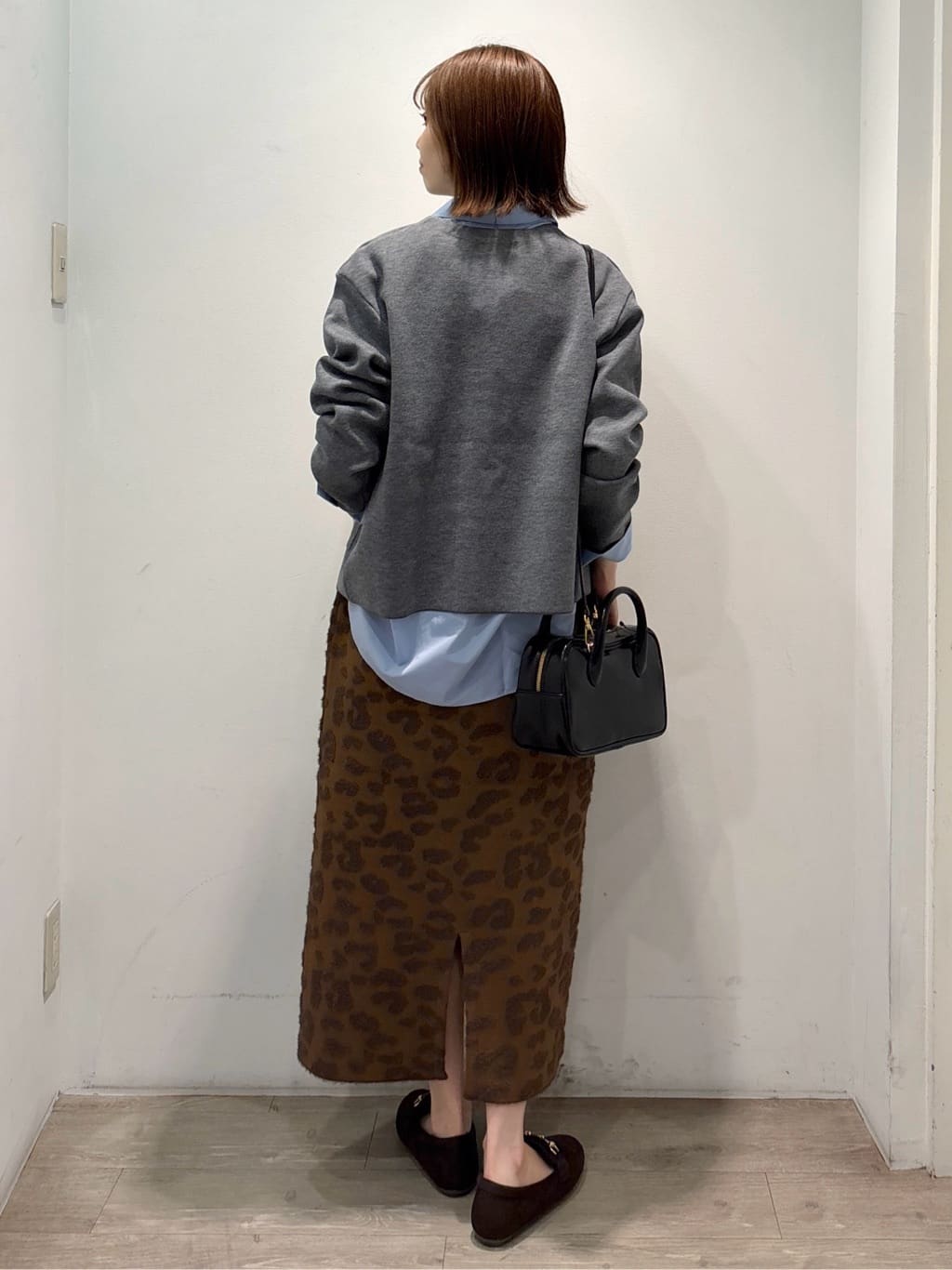 ぶまりんさんの「OPAQUE.CLIP｜ポケット刺繍レギュラーカラーシャツ【洗濯機OK】」を使ったコーディネート