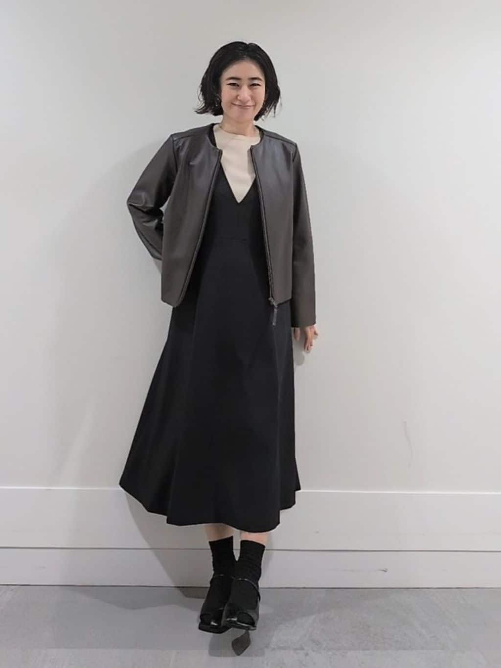 ミズタさんの「UNTITLED｜【着丈短め/柔らかな質感】ラムレザージャケット」を使ったコーディネート