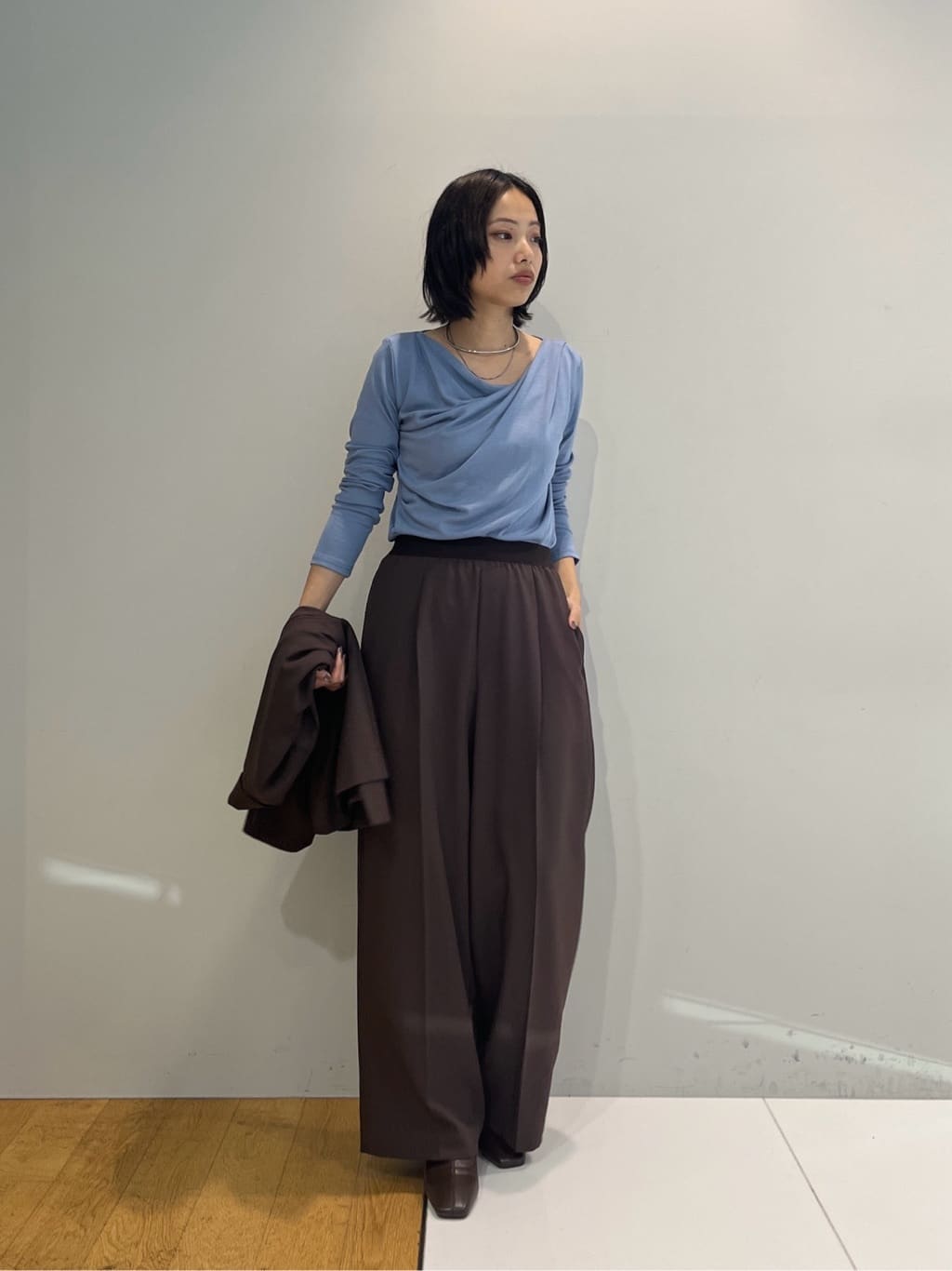 Harukaさんの「INDIVI｜Comfy SET UP｜イージーストレートワイドパンツ【セットアップ対応／通勤/カセット服】」を使ったコーディネート