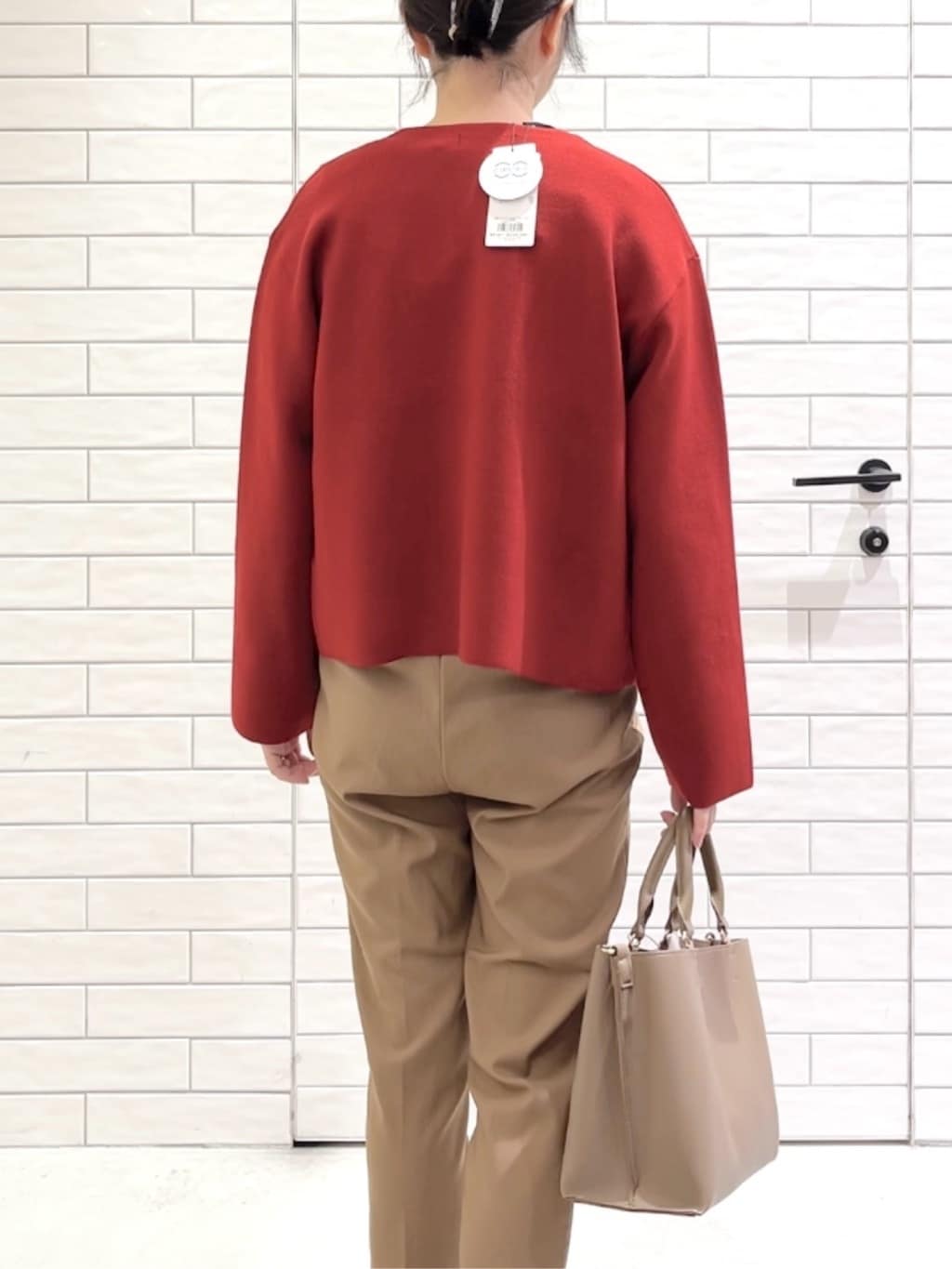しおりさんの「OPAQUE.CLIP｜《SS-LLサイズ》ハイストレッチイージースティックパンツ【洗濯機洗い可】」を使ったコーディネート