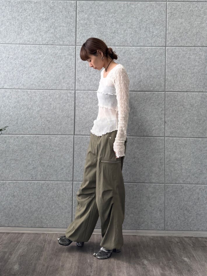 designer yukaさんの「CODE A｜Airy volume cargo」を使ったコーディネート