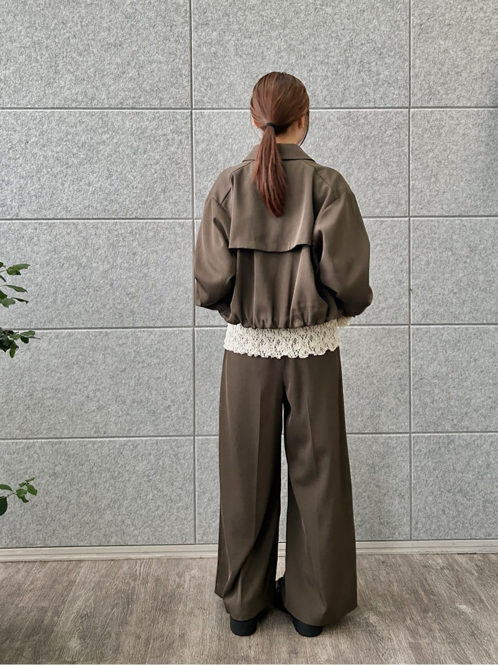 harunaさんの「CODE A｜urban tailor wide trousers」を使ったコーディネート