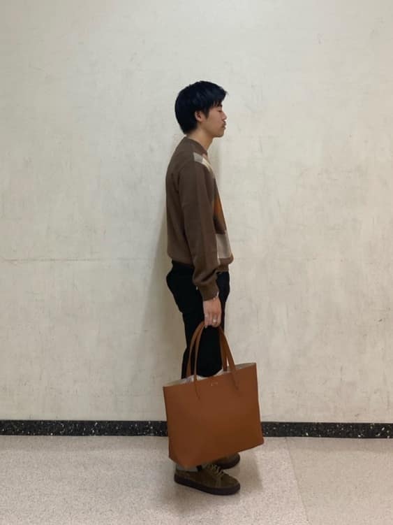 石井友也さんの「TAKEO KIKUCHI｜【Made in JAPAN】ビッグチェック＆スライドパズル柄 ニット」を使ったコーディネート