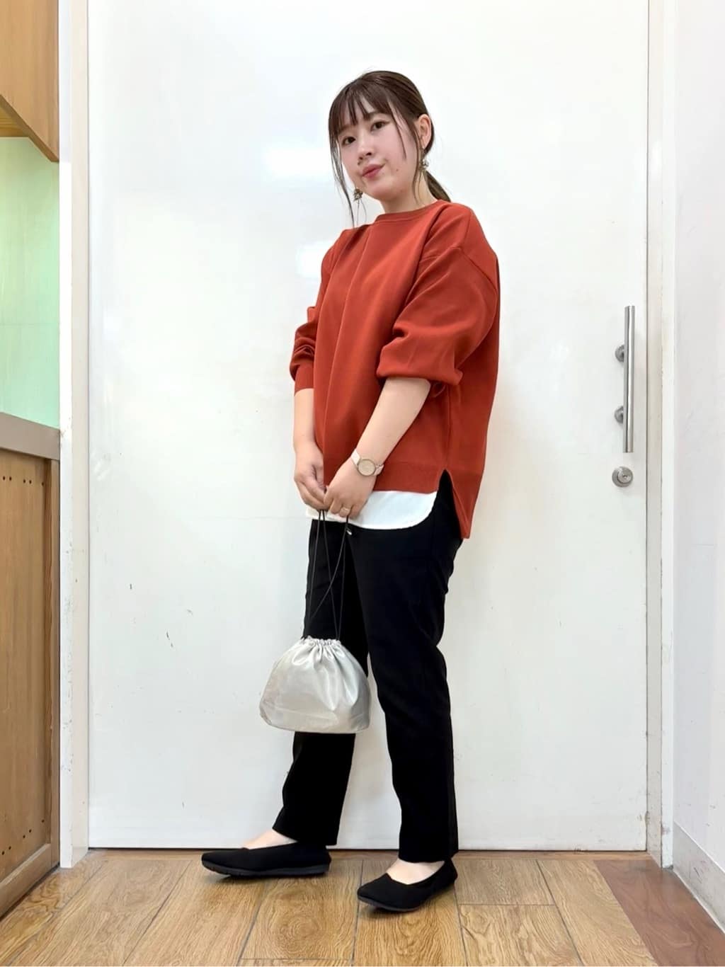 だいわさんの「SHOO･LA･RUE｜【S-LL/洗える】一枚で簡単こなれ見え スポンディッシュ 裾レイヤード風ニット【CIRCRIC】」を使ったコーディネート