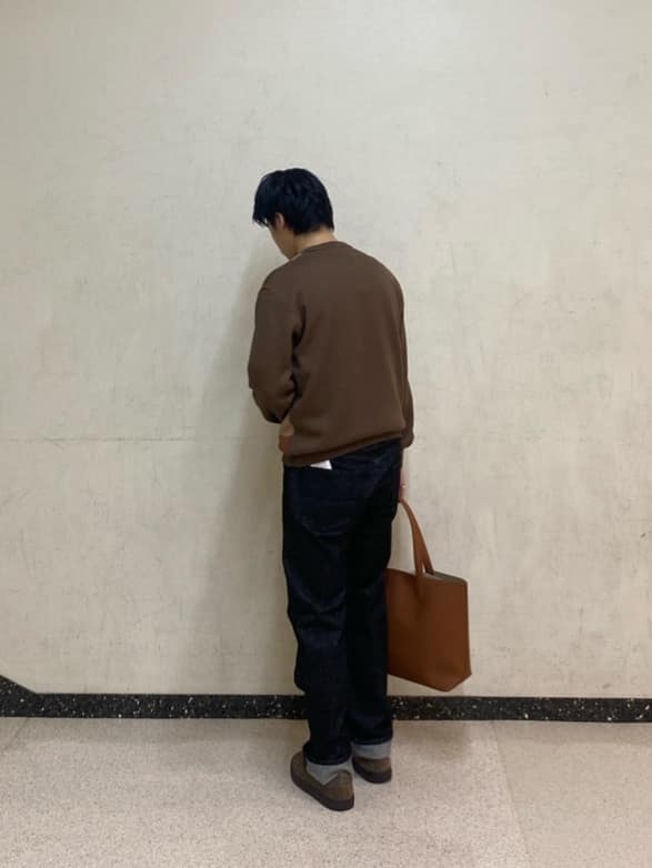 石井友也さんの「TAKEO KIKUCHI｜【Made in JAPAN】ビッグチェック＆スライドパズル柄 ニット」を使ったコーディネート