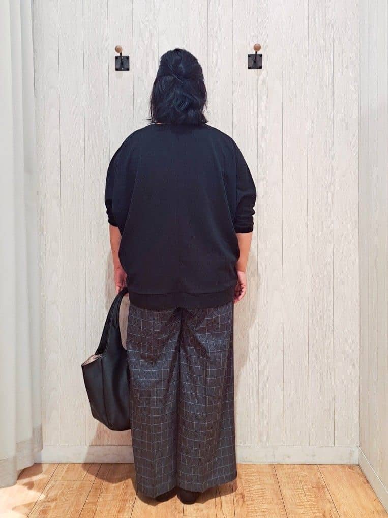 kotomiさんの「SHOO･LA･RUE｜【S-LL/7分袖】ゆるシルエットが心地よい ドルマントップス」を使ったコーディネート