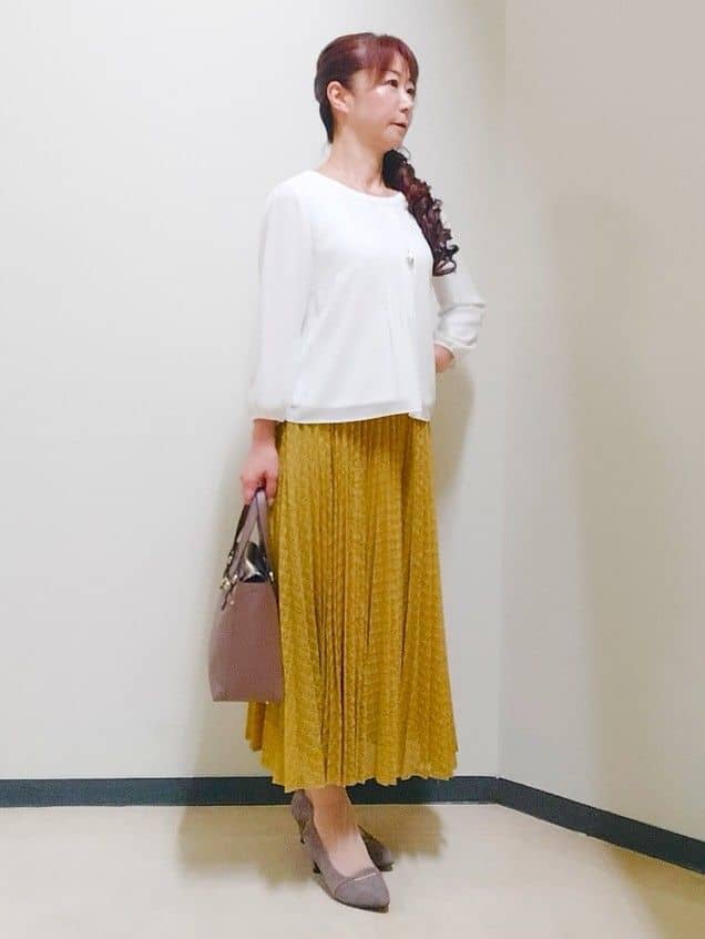 花さんの「Reflect｜【イージーケア】サークルダイヤ柄レースプリーツスカート」を使ったコーディネート