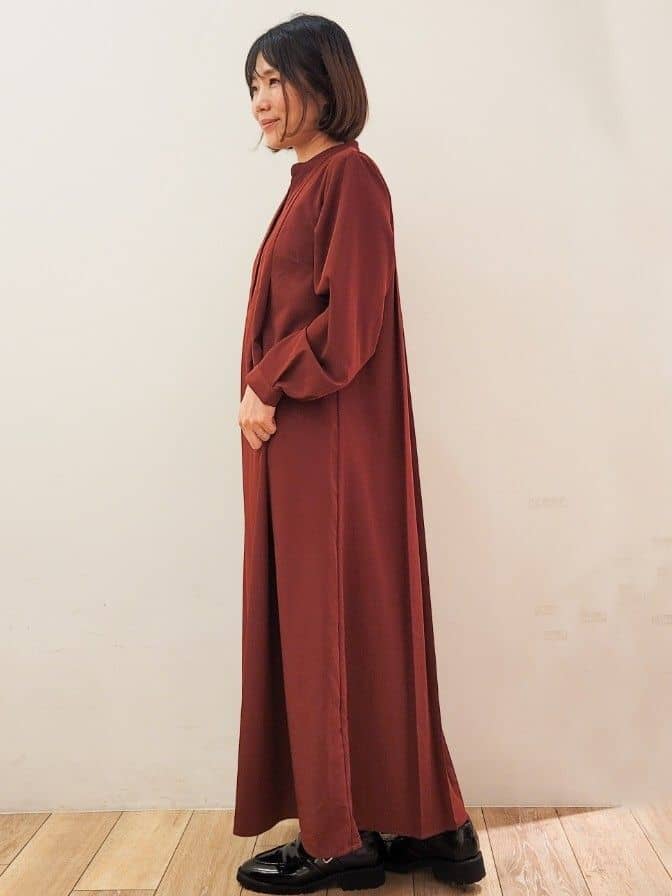yuyuさんの「OPAQUE.CLIP｜バックプリーツワンピース【洗濯機OK】」を使ったコーディネート
