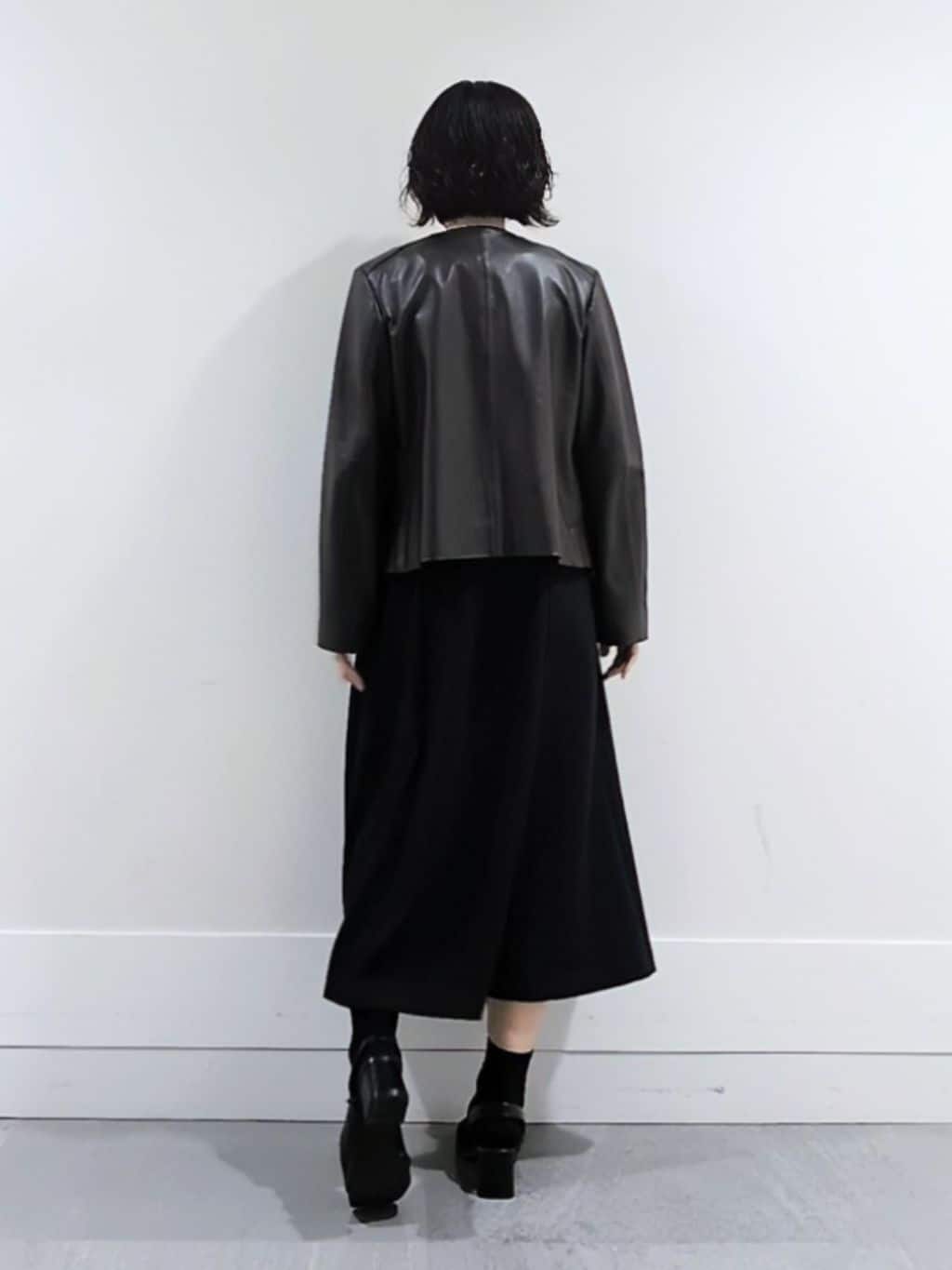 ミズタさんの「UNTITLED｜【着丈短め/柔らかな質感】ラムレザージャケット」を使ったコーディネート
