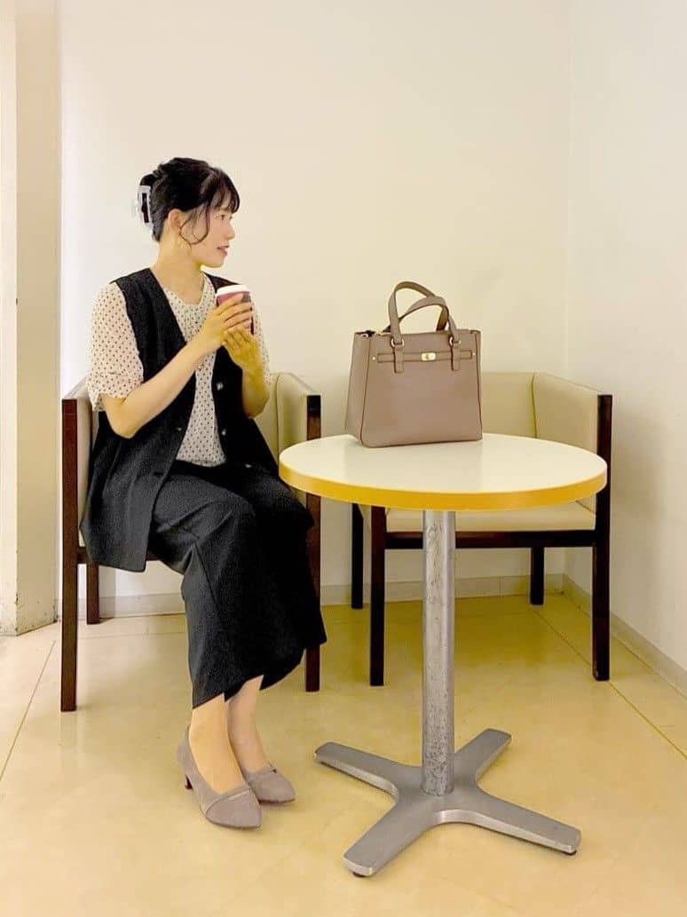  beni_gingerさんの「Reflect｜【ウエスト総ゴム／セットアップ／単品使いOK◎】ベスト＋ストレートパンツセット」を使ったコーディネート