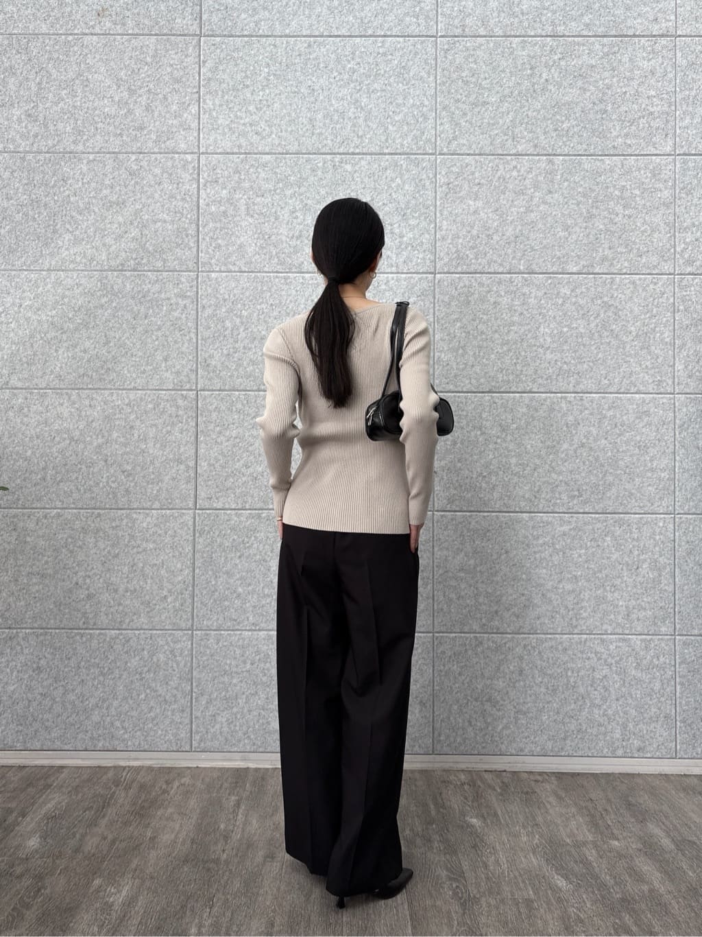 ひなさんの「INDIVI｜Comfy SET UP｜イージーストレートワイドパンツ【セットアップ対応／通勤/カセット服】」を使ったコーディネート