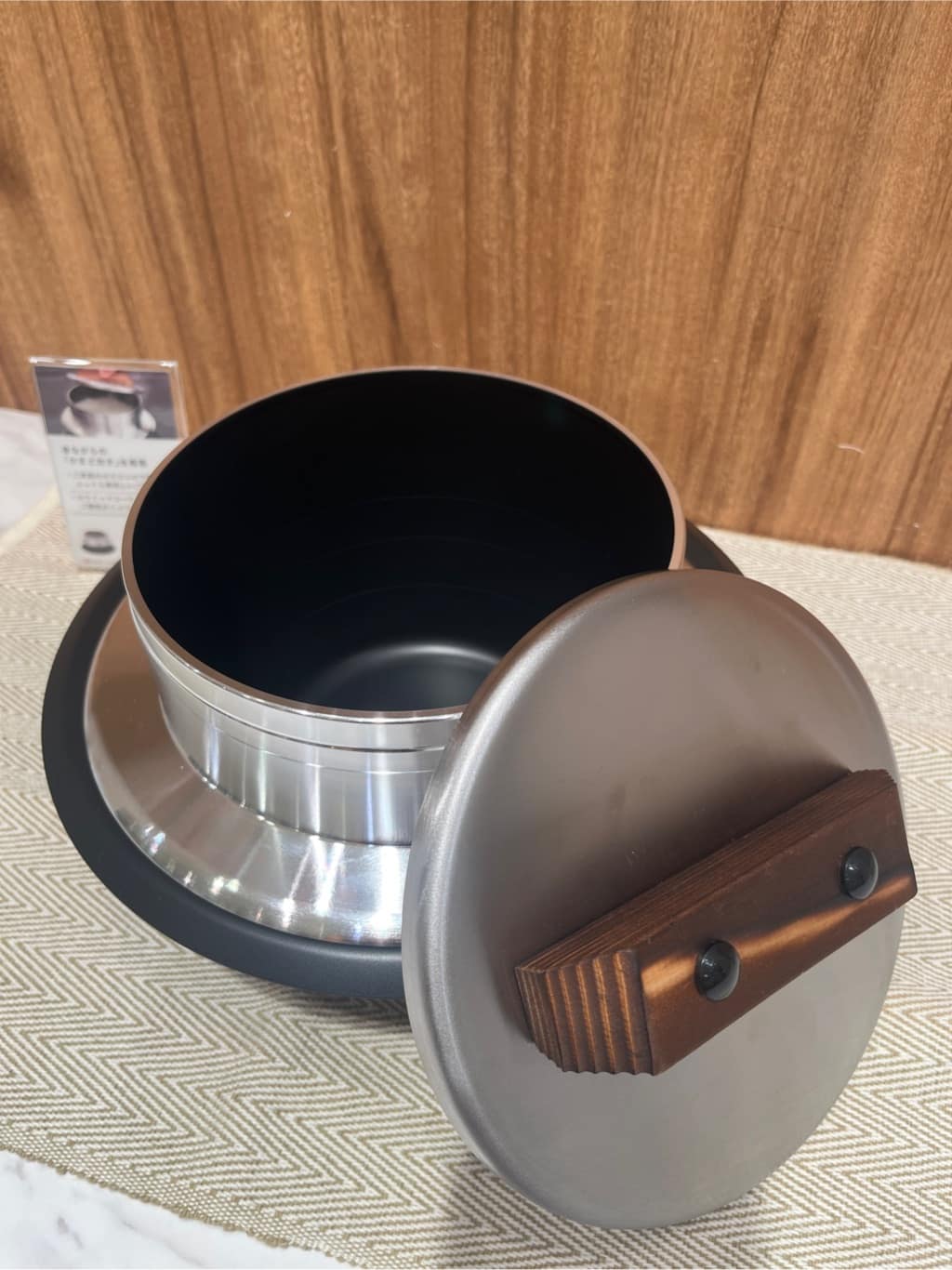 アリオ川口さんの「212 KITCHEN STORE｜釜炊き三昧極3合炊き」を使ったコーディネート