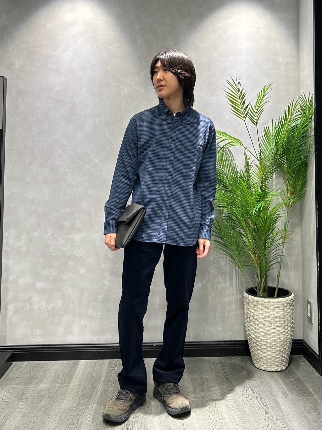 ruiさんの「TAKEO KIKUCHI｜【抗菌防臭/シーズンレス】シアサッカーギンガムチェック ストレッチシャツ」を使ったコーディネート