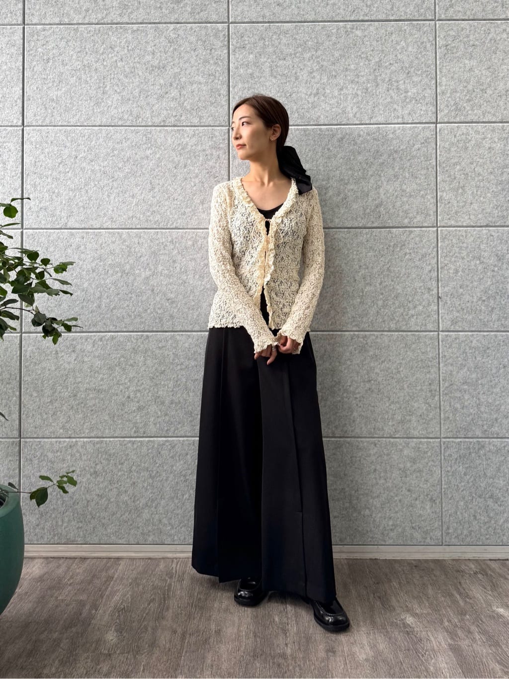 uchi__yamaさんの「CODE A｜center slit wide pants」を使ったコーディネート