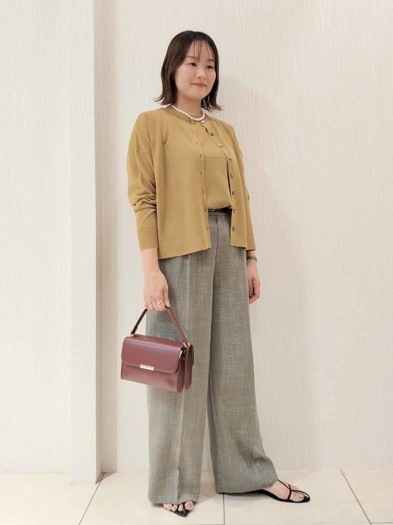 naokoさんの「UNTITLED｜【アンサンブル可/洗える】シアーノースリーブ プルオーバー」を使ったコーディネート