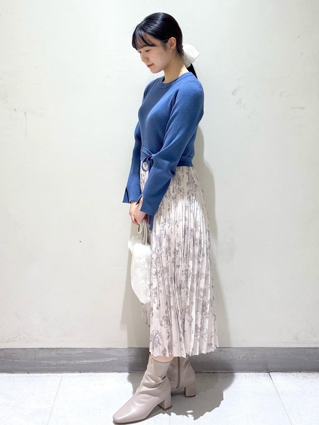 きみさんの「OPAQUE.CLIP｜フェイクファー差し込みティペット」を使ったコーディネート