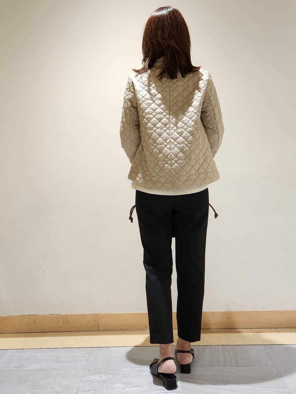 yukaさんの「COUP DE CHANCE｜【手洗い可】ラメフェザーデザイン ニットトップス」を使ったコーディネート