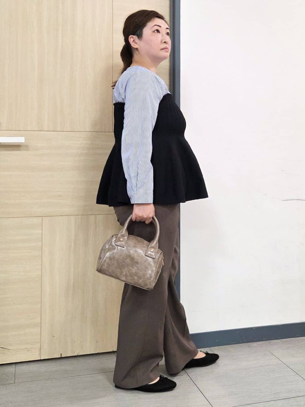 にゃみさんの「grove｜一枚でトレンド完成！体型カバーも叶うニットビスチェドッキングブラウス」を使ったコーディネート