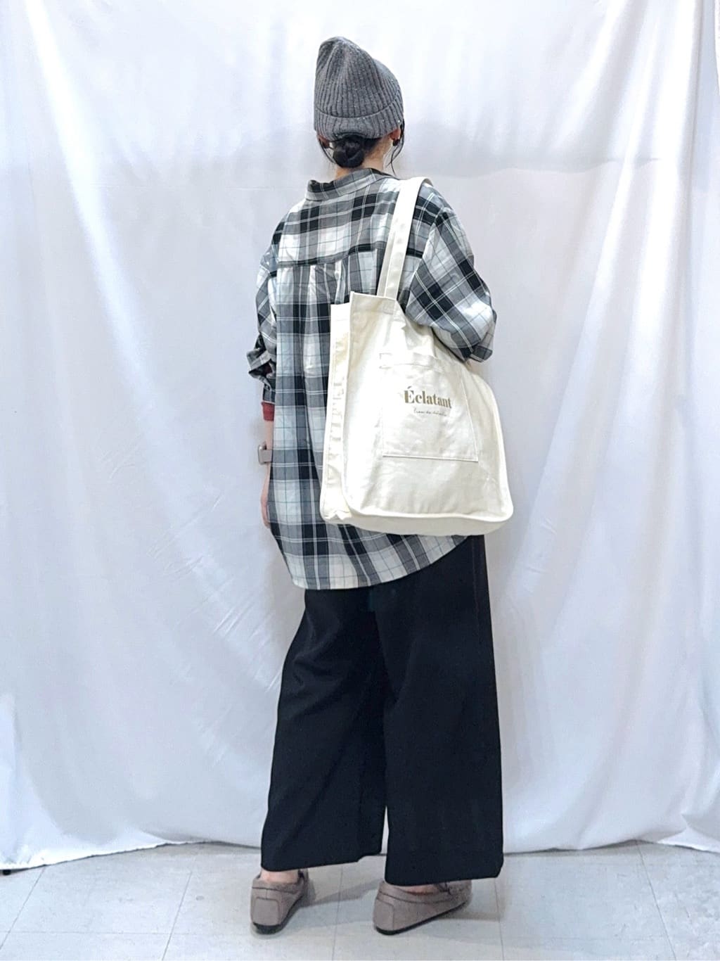 𝐇𝐢𝐫𝐨𝐦𝐢さんの「SHOO･LA･RUE｜【洗濯機可/S-LL】程よい抜け感 大人のチェックシャツ」を使ったコーディネート