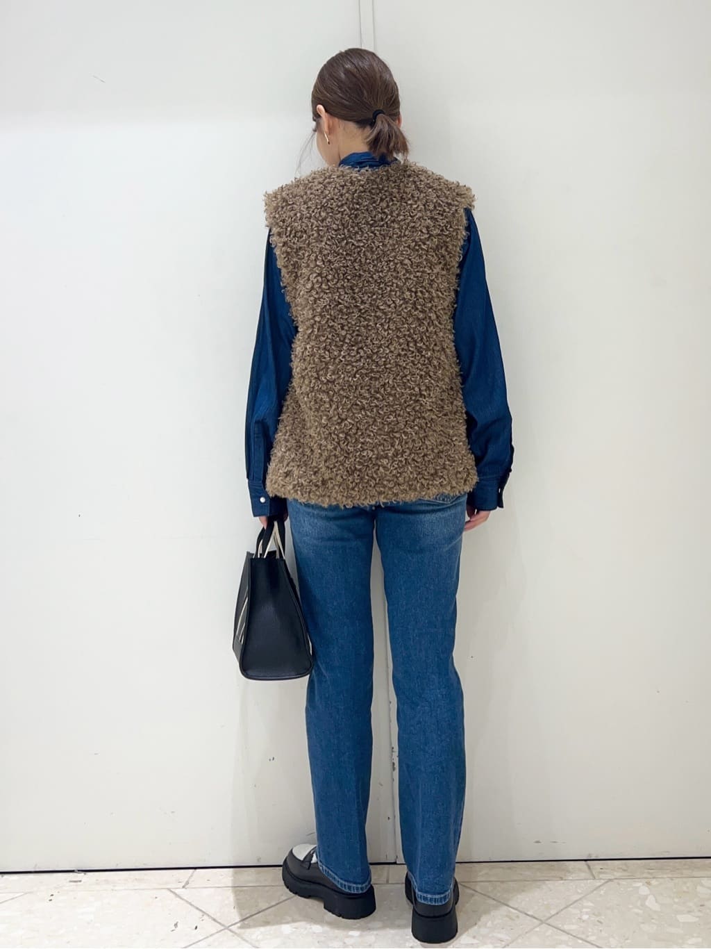 yuiさんの「OPAQUE.CLIP｜ストレッチセミフレアデニム【洗濯機洗い可】《SS～LL》」を使ったコーディネート