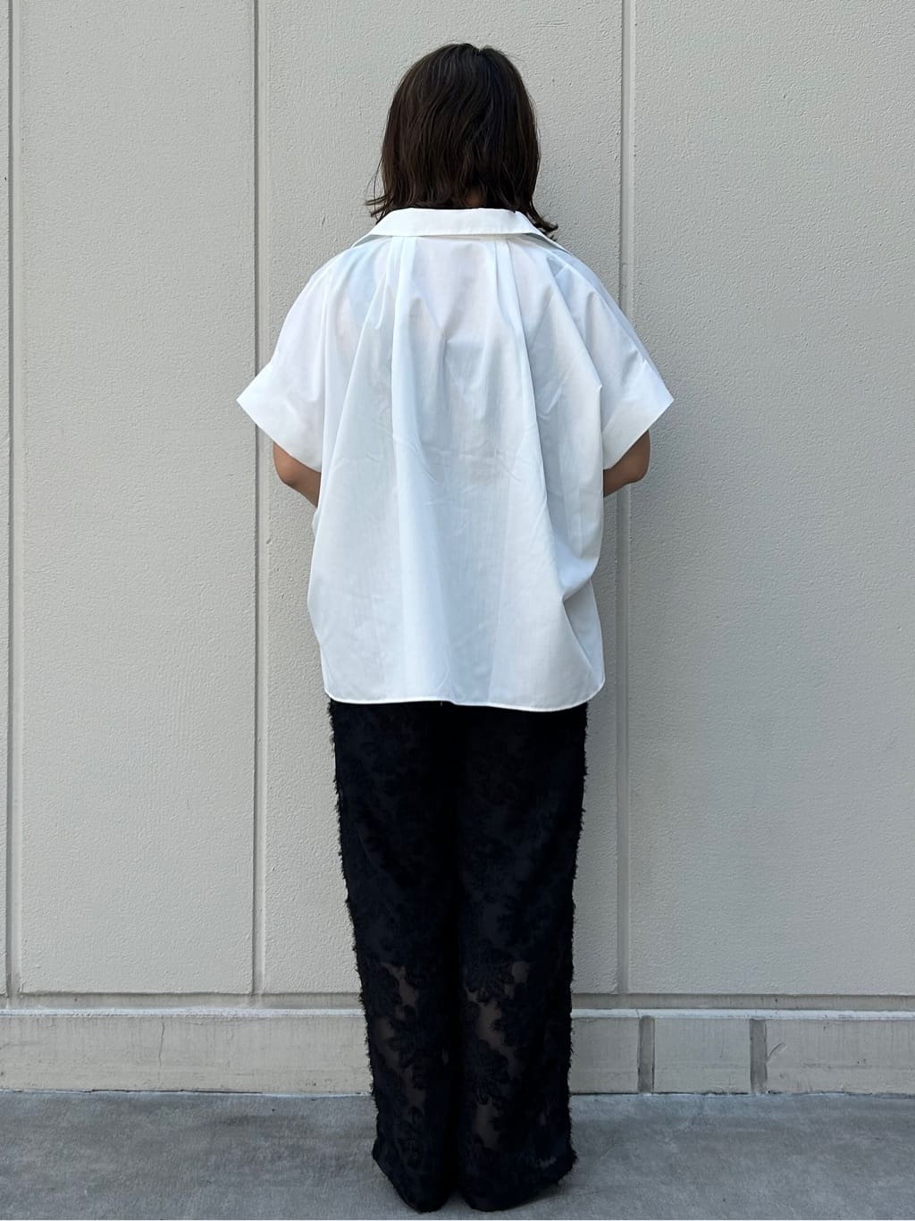 naomiさんの「OPAQUE.CLIP｜《andGIRL掲載》リラクシーシャツ【洗濯機洗い可】」を使ったコーディネート