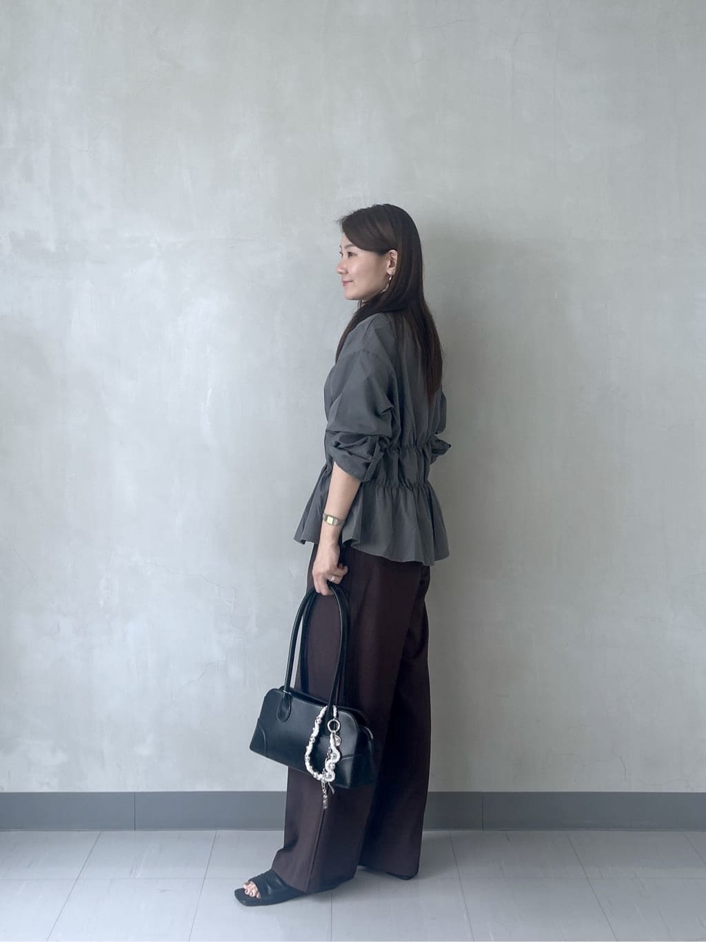 takaさんの「INDIVI｜Comfy SET UP｜イージーストレートワイドパンツ【セットアップ対応／通勤/カセット服】」を使ったコーディネート