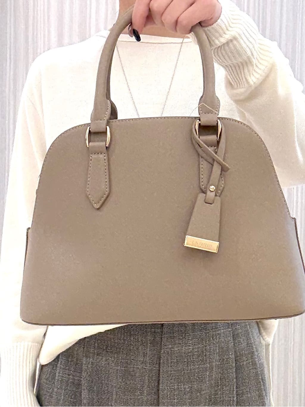 Itoさんの「UNTITLED｜【8色展開/体型カバー】魅せるタイムレスニット」を使ったコーディネート